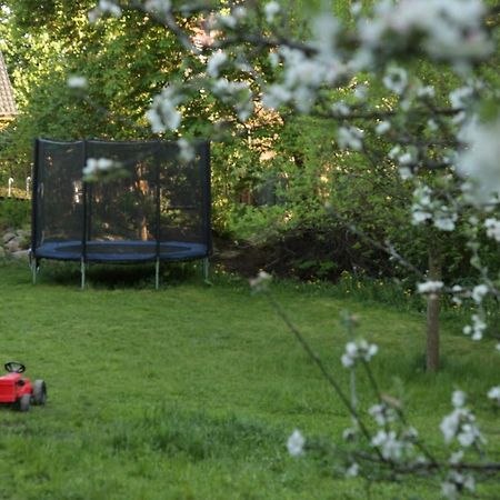 Grosse Wohnung / Haushaelfte In Peetzig Am See Angermunde Esterno foto