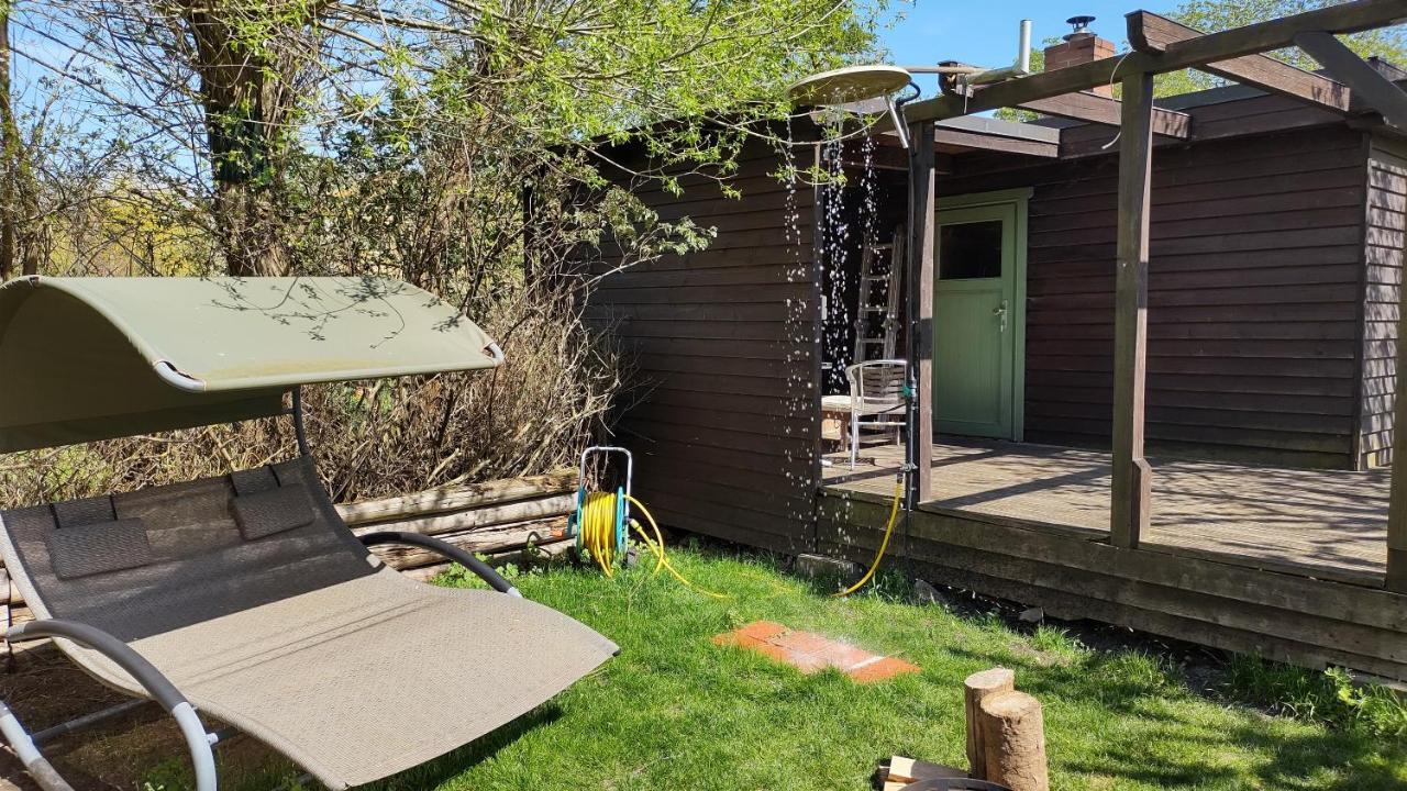 Grosse Wohnung / Haushaelfte In Peetzig Am See Angermunde Esterno foto