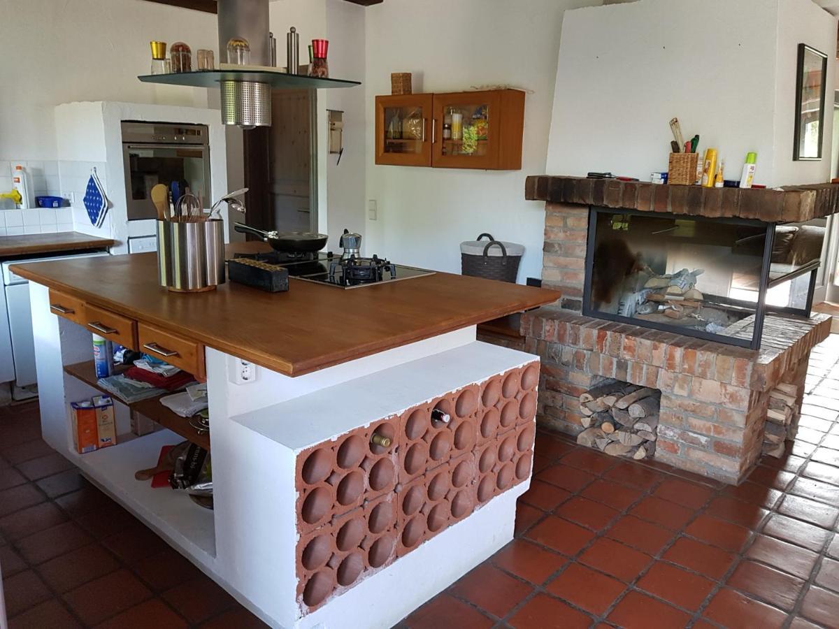 Grosse Wohnung / Haushaelfte In Peetzig Am See Angermunde Esterno foto