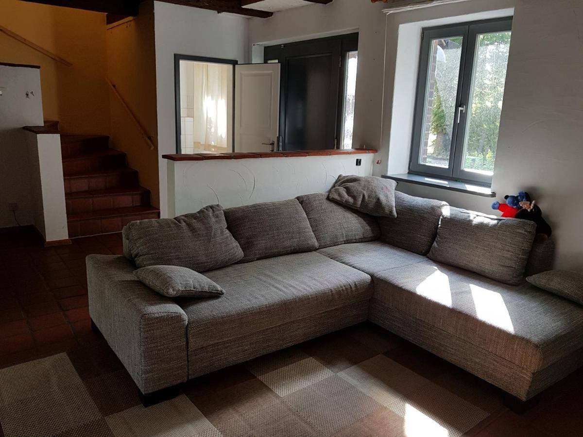 Grosse Wohnung / Haushaelfte In Peetzig Am See Angermunde Esterno foto