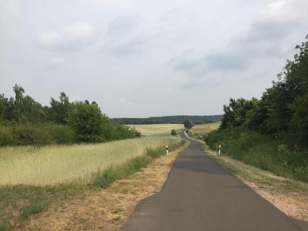 Grosse Wohnung / Haushaelfte In Peetzig Am See Angermunde Esterno foto