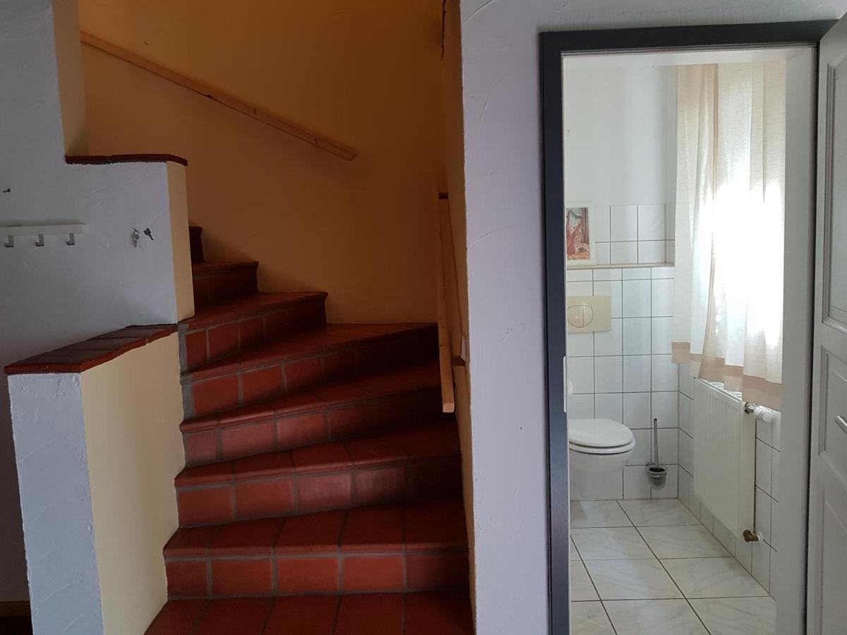 Grosse Wohnung / Haushaelfte In Peetzig Am See Angermunde Esterno foto